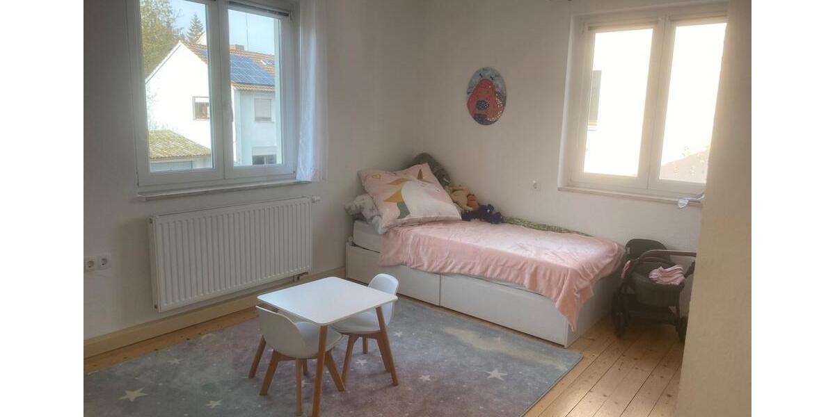 Etagenwohnung Hohenroth - 3 Zimmer, 70 m&sup2;, 590&euro; | Angebot:25873684