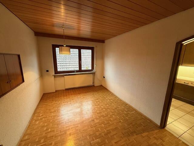 Einfamilienhaus Volkach Eichfeld - 6 Zimmer, 160 m&sup2;, 1.450&euro; | Angebot:26273088
