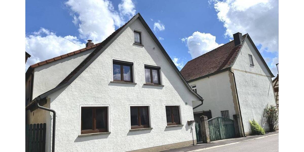 Einfamilienhaus Hofheim - 9 Zimmer, 200 m&sup2;, 270.000&euro; | Angebot:26930429