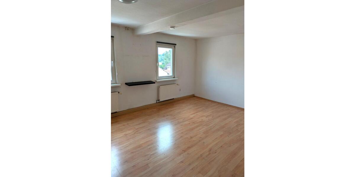 Mehrfamilienhaus, Wohnhaus Hofheim in Unterfranken - 120.000&euro; | Angebot:26587248
