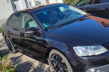 VW Jetta 138.000 km 9.500 &euro; Großbardorf 97633