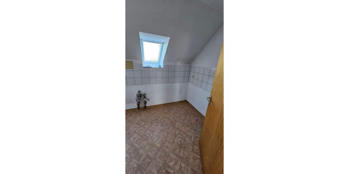 Etagenwohnung Schweinfurt Eselshöhe - 2 Zimmer, 57 m&sup2;, 130.000&euro; | Angebot:25737705