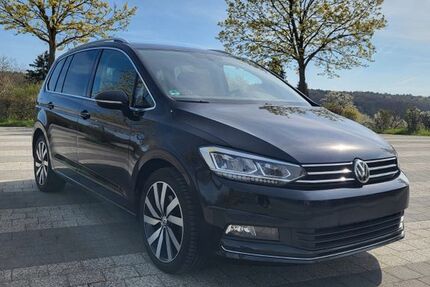 VW Touran 127.229 km 17.900 &euro; Dittelbrunn 97456