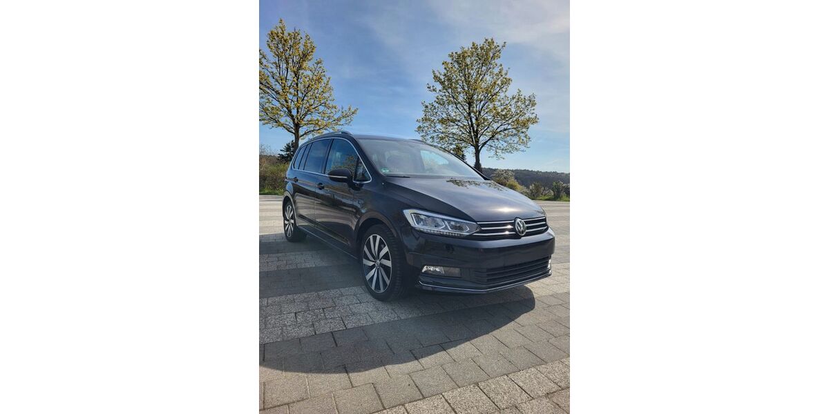 VW Touran 127.229 km 17.900 &euro; Dittelbrunn 97456