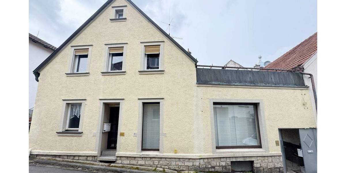 Einfamilienhaus Rimpar - 6 Zimmer, 135 m&sup2;, 159.000&euro; | Angebot:25796519