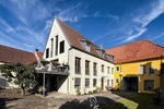 Traumhaftes Ensemble: Energieeffizientes (A) Einfamilienhaus mit Büro, großem Innenhof & Garten - Mehrfamilienhaus, Wohnhaus Fahr Fahr | Angebot:25907599