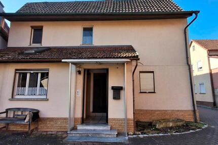 Haus Maßbach - 3 Zimmer, 99 m&sup2;, 135.000&euro; | Angebot:25554166