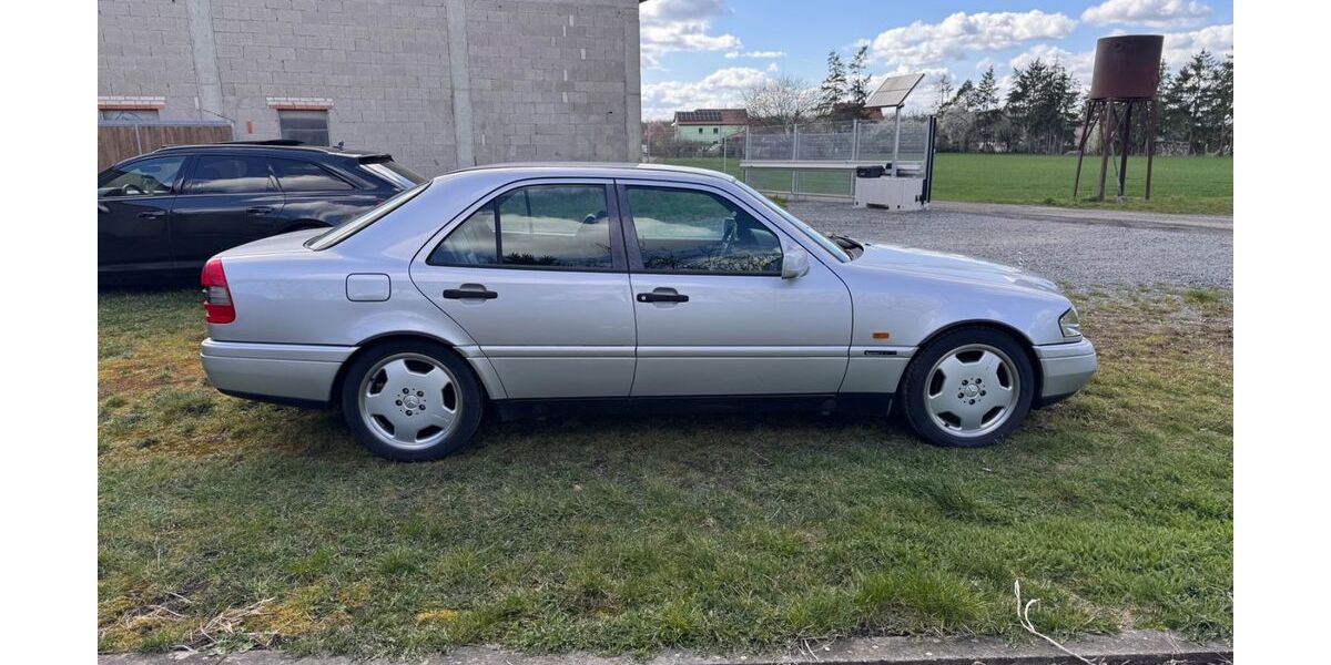 Mercedes-Benz 200 155.410 km 5.900 &euro; Grettstadt 97508