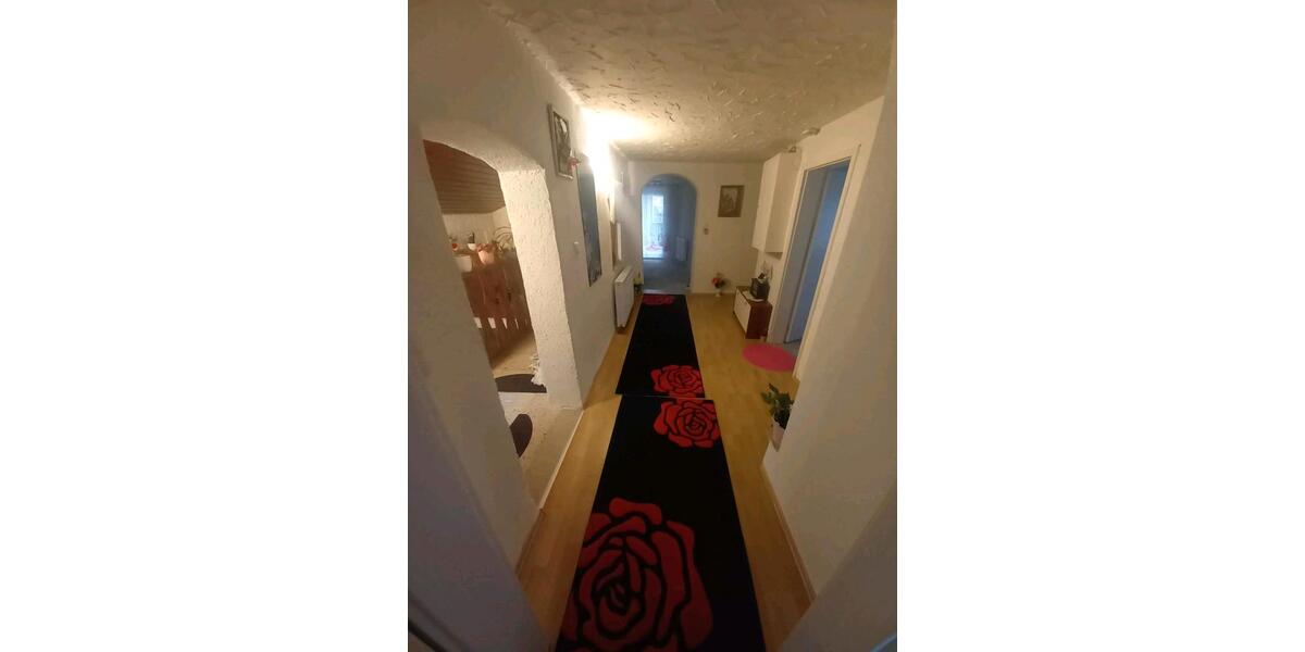 Einfamilienhaus Haßfurt - 7.5 Zimmer, 150 m&sup2;, 185.000&euro; | Angebot:25382998
