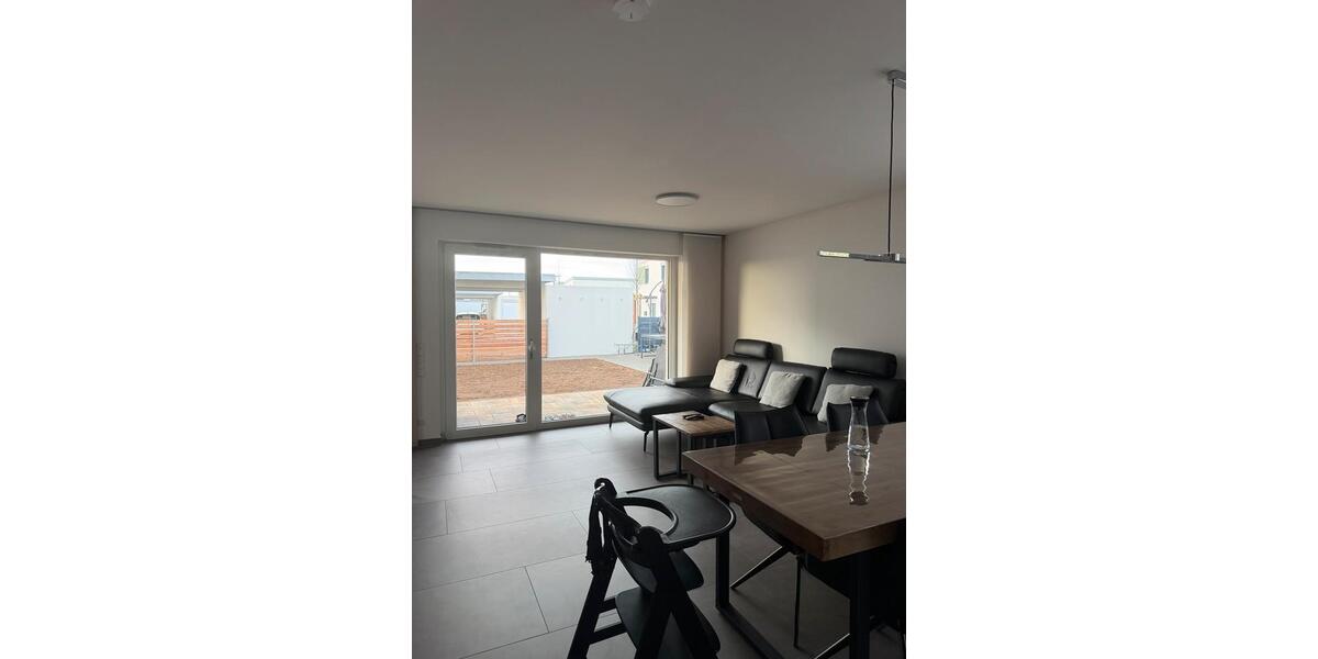 Erdgeschoßwohnung Grafenrheinfeld - 3 Zimmer, 90 m&sup2;, 549.000&euro; | Angebot:26038378