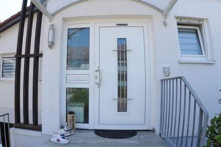 Haus Niederwerrn - 6 Zimmer, 141 m&sup2;, 555.000&euro; | Angebot:25670030