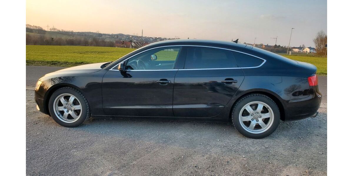 Audi A5 216.000 km 7.500 &euro; Oerlenbach 97714