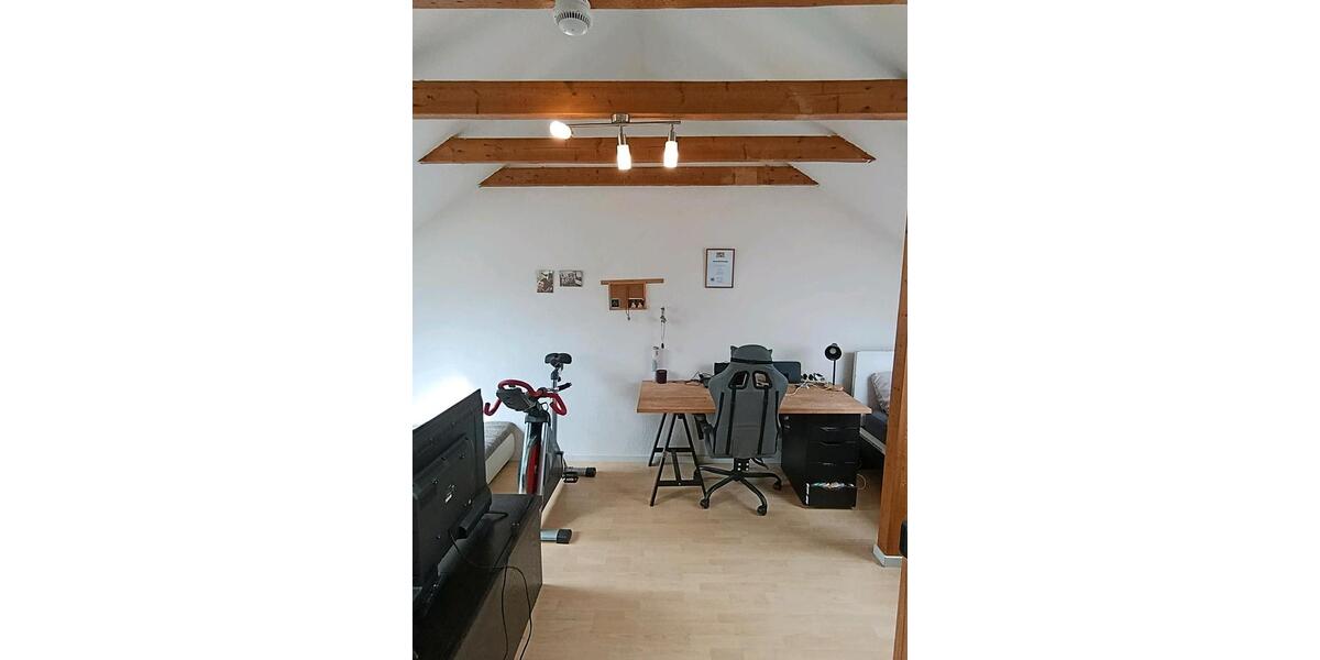 Dachgeschoßwohnung Schweinfurt Gartenstadt - 1 Zimmer, 27 m&sup2;, 340&euro; | Angebot:26021052