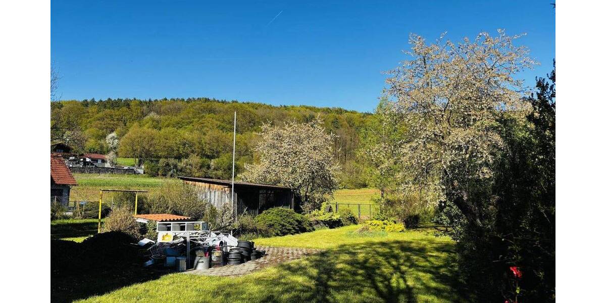 Einfamilienhaus Hofheim - 9 Zimmer, 200 m&sup2;, 270.000&euro; | Angebot:26930429