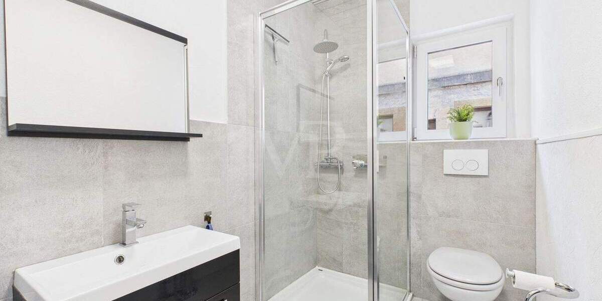 Mehrfamilienhaus, Wohnhaus Strahlungen - 6 Zimmer, 210 m&sup2;, 349.000&euro; | Angebot:25665662