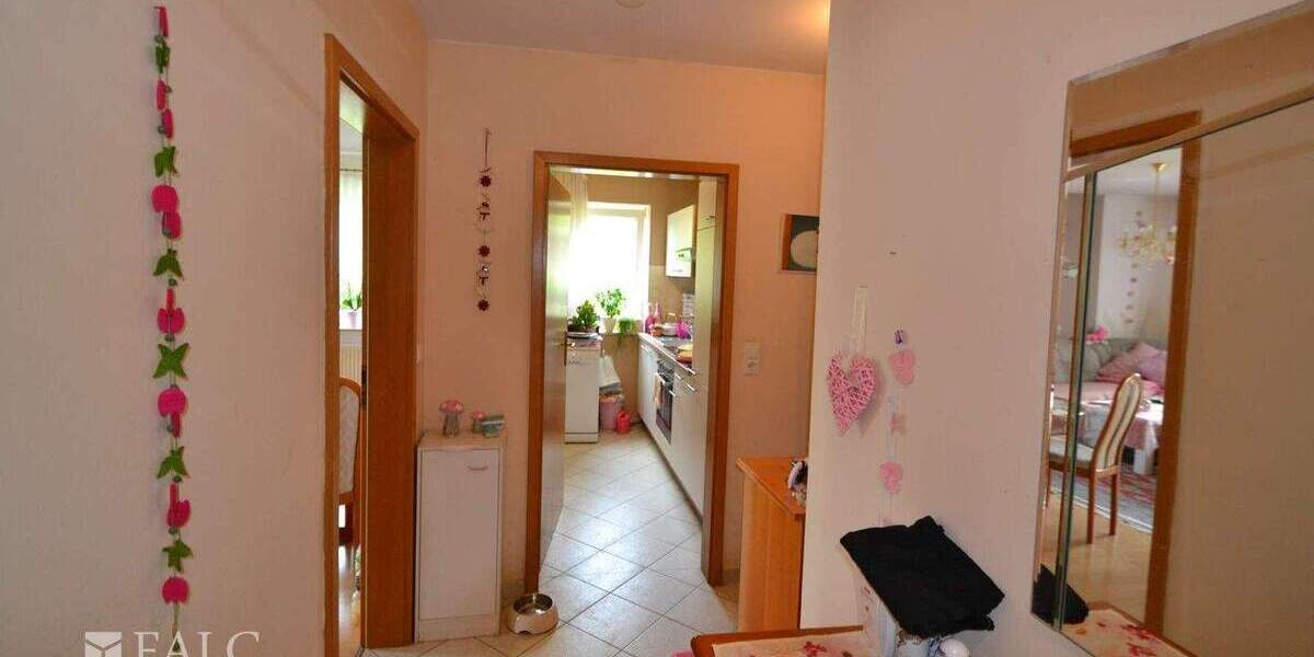 Etagenwohnung Maßbach - 3 Zimmer, 75 m&sup2;, 149.900&euro; | Angebot:25773340