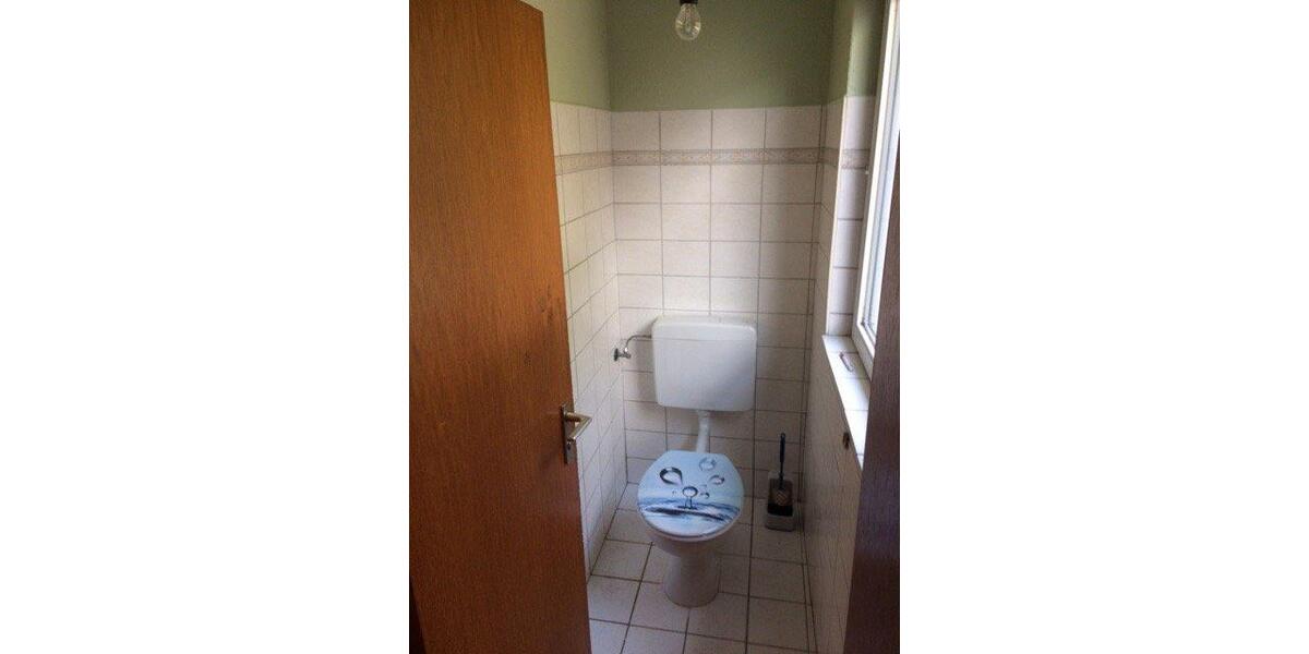 Doppelhaushälfte Bad Kissingen - 8 Zimmer, 150 m&sup2;, 145.000&euro; | Angebot:27083667