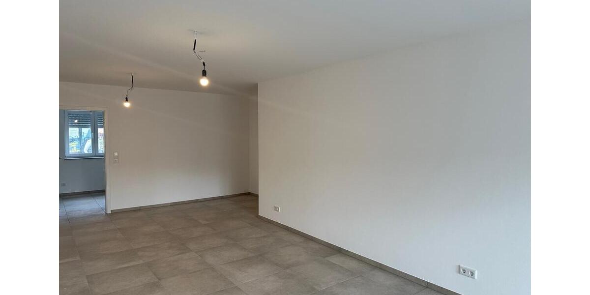 Erdgeschoßwohnung Volkach - 3 Zimmer, 100 m&sup2;, 1.150&euro; | Angebot:24626234