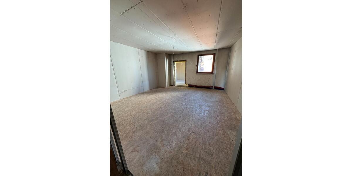 Mehrfamilienhaus, Wohnhaus Volkach - 18 Zimmer, 460 m&sup2;, 475.000&euro; | Angebot:26814297