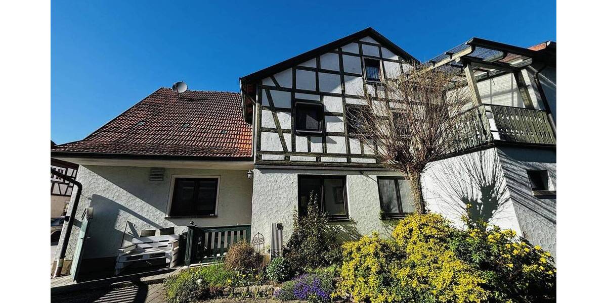 Einfamilienhaus Hofheim - 9 Zimmer, 200 m&sup2;, 270.000&euro; | Angebot:26930429