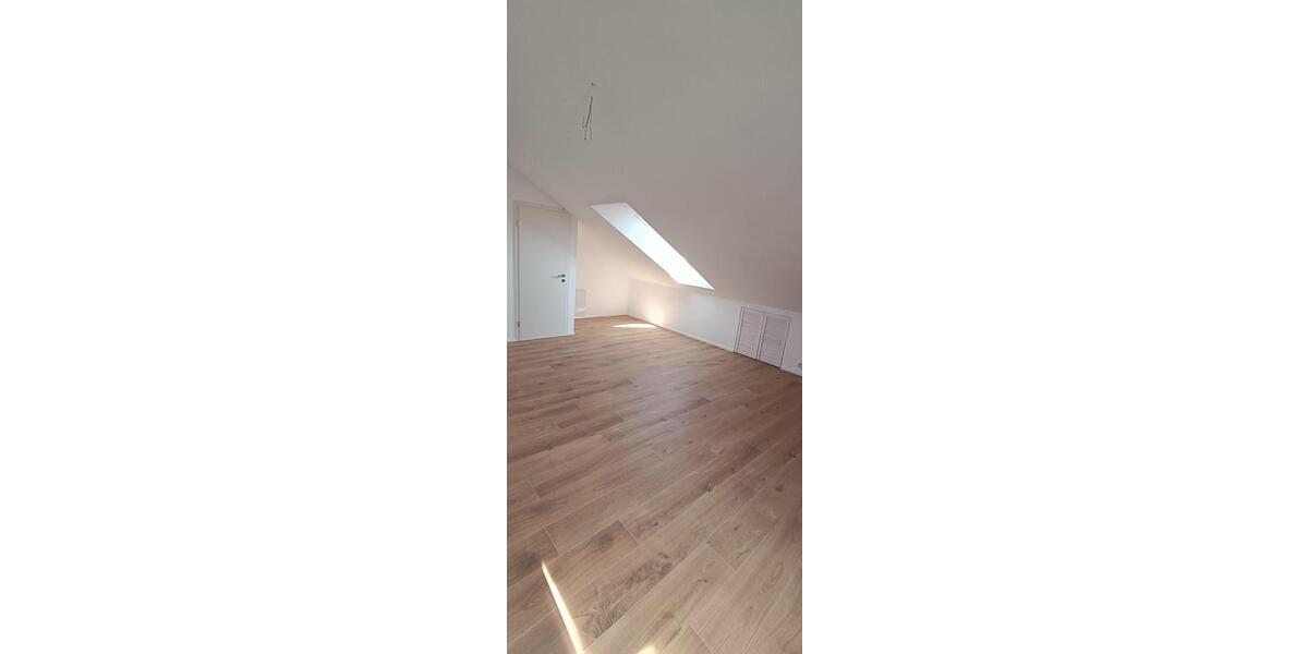 Etagenwohnung Wiesentheid - 5 Zimmer, 110 m&sup2;, 1.250&euro; | Angebot:26030583