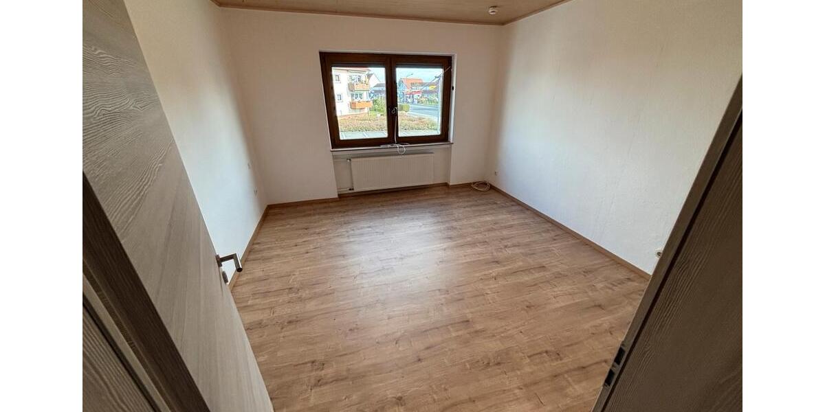 Etagenwohnung Haßfurt - 3 Zimmer, 77 m&sup2;, 750&euro; | Angebot:25993789