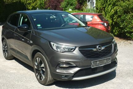 Opel Grandland (X) 60.000 km 21.500 &euro; Estenfeld bei Würzburg 97230