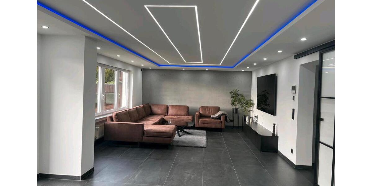 Einfamilienhaus Dittelbrunn - 7 Zimmer, 220 m&sup2;, 875.000&euro; | Angebot:24712361