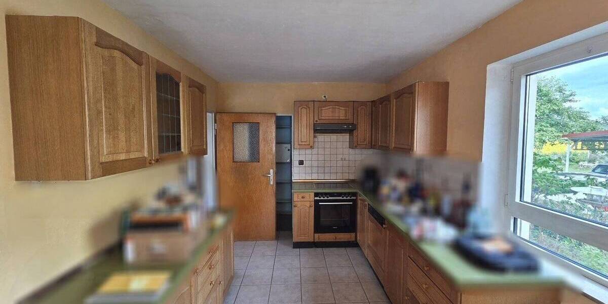 Mehrfamilienhaus, Wohnhaus Hofheim - 7 Zimmer, 150 m&sup2;, 265.000&euro; | Angebot:26930532