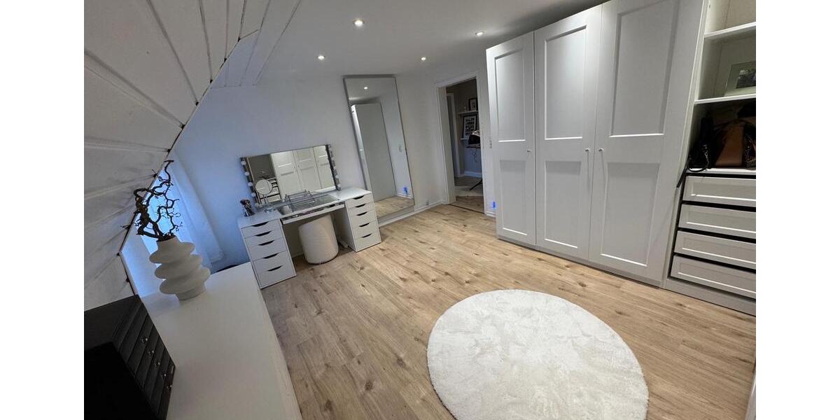 Etagenwohnung Schweinfurt Gartenstadt - 5 Zimmer, 110 m&sup2;, 670&euro; | Angebot:25840223