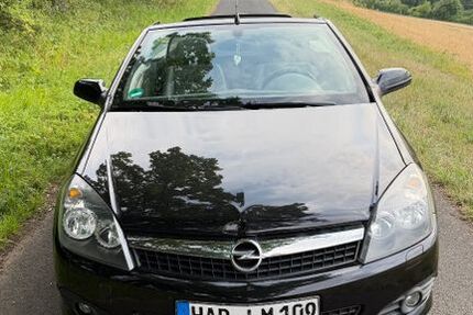 Opel Astra 182.000 km 2.699 &euro; Hammelburg 97762