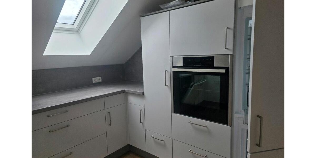 Dachgeschoßwohnung Üchtelhausen - 2 Zimmer, 90 m&sup2;, 1.000&euro; | Angebot:25641025