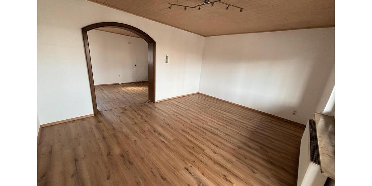 Etagenwohnung Haßfurt - 3 Zimmer, 77 m&sup2;, 750&euro; | Angebot:25993789