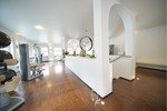Hochwertige Physiopraxis & vermietete 4-Zimmer-Dachgeschoss-Wohnung - Gewerbeobjekt Arnstein | Angebot:26649274