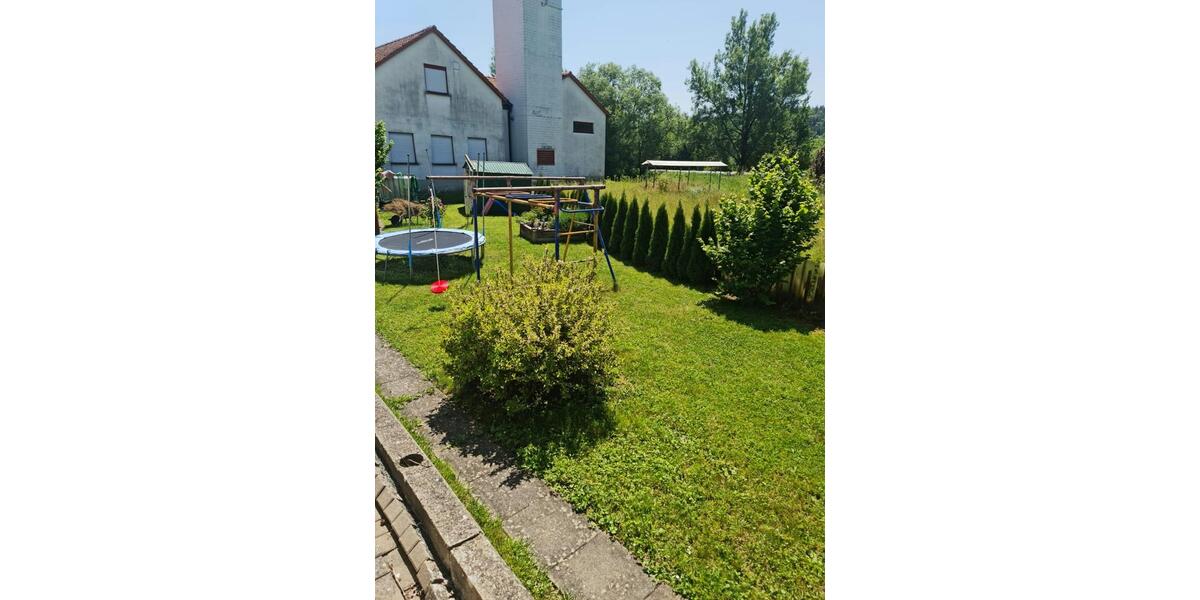 Einfamilienhaus Rauhenebrach - 8 Zimmer, 250 m&sup2;, 220.000&euro; | Angebot:27083530