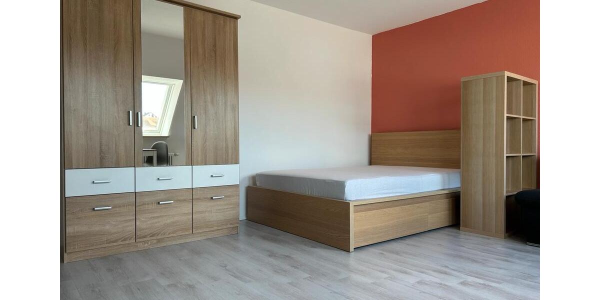 Dachgeschoßwohnung Dittelbrunn - 1 Zimmer, 30 m&sup2;, 550&euro; | Angebot:26047339
