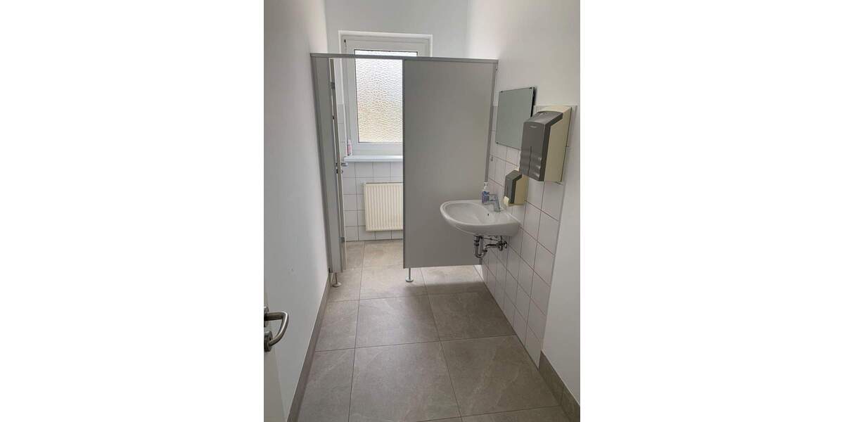 Gewerbeobjekt Schwarzach am Main Stadtschwarzach - 3.950&euro; | Angebot:25673732