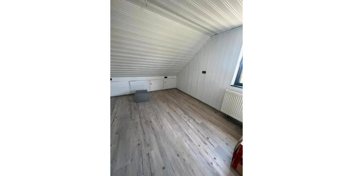 Maisonettenwohnung Oberthulba - 5 Zimmer, 100 m&sup2;, 750&euro; | Angebot:25319218