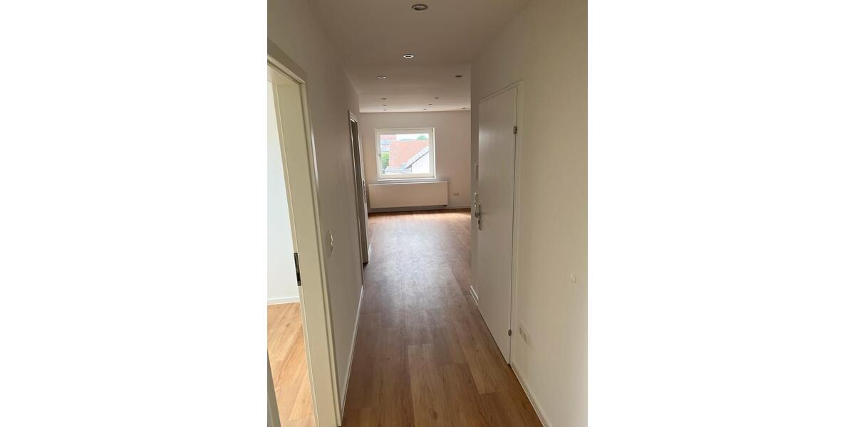 Dachgeschoßwohnung Grafenrheinfeld - 3 Zimmer, 65 m&sup2;, 650&euro; | Angebot:26686962