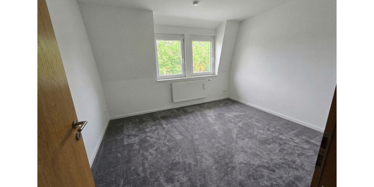 Maisonettenwohnung Schweinfurt Gartenstadt - 5 Zimmer, 206 m&sup2;, 1.620&euro; | Angebot:25941787