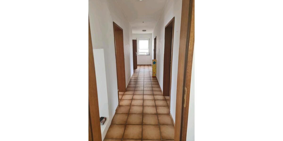 Etagenwohnung Schonungen Forst - 3 Zimmer, 120 m&sup2;, 680&euro; | Angebot:24877764