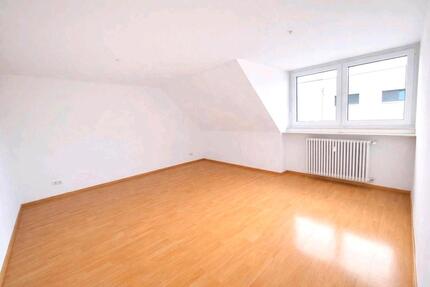 Wohnung Haßfurt - 1 Zimmer, 65 m&sup2;, 645&euro; | Angebot:26000188