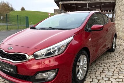 Kia ceed / Ceed 96.000 km 7.599 &euro; Estenfeld 97230