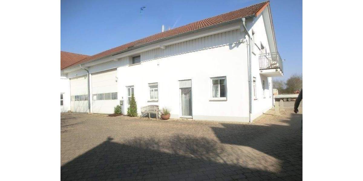 Reihenendhaus Niederwerrn - 3 Zimmer, 150 m&sup2;, 398.000&euro; | Angebot:26105470