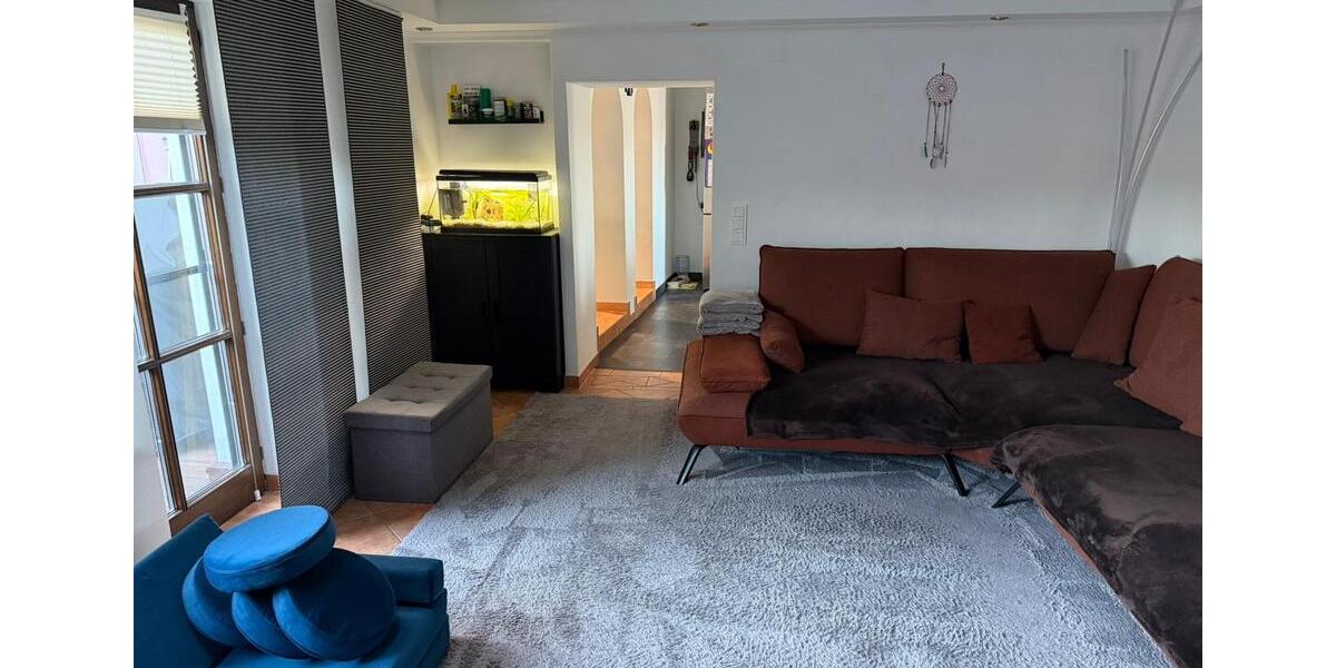 Etagenwohnung Rimpar - 4 Zimmer, 125 m&sup2;, 1.100&euro; | Angebot:26018667