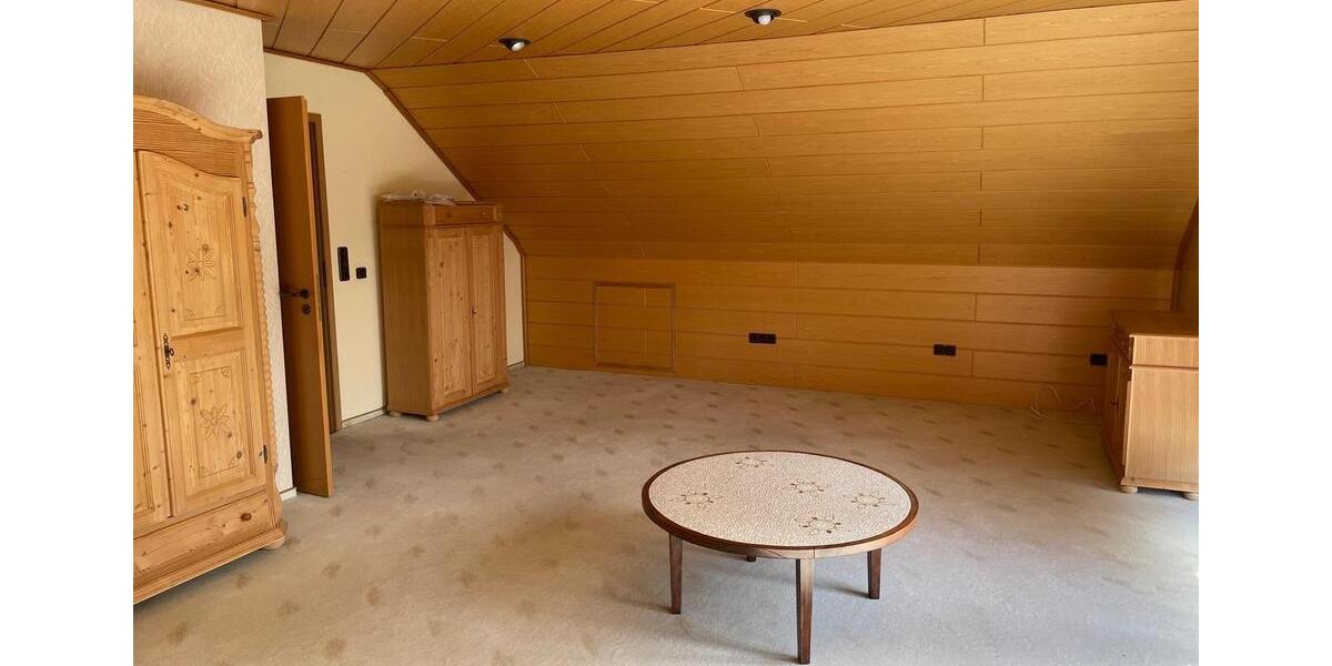 Einfamilienhaus Üchtelhausen - 6 Zimmer, 226 m&sup2;, 580.000&euro; | Angebot:25843459