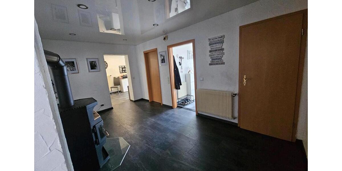 Reihenhaus Hofheim in Unterfranken - 5 Zimmer, 183 m&sup2;, 245.000&euro; | Angebot:25161833
