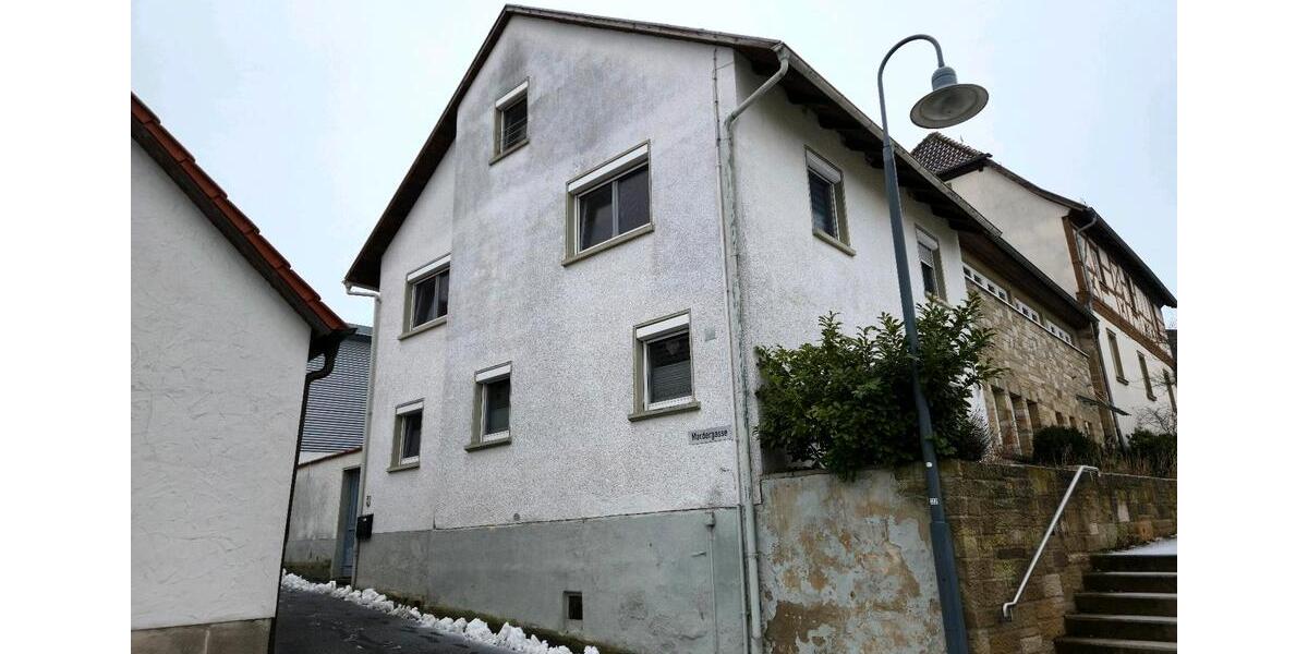 Einfamilienhaus Stadtlauringen - 5 Zimmer, 116 m&sup2;, 175.000&euro; | Angebot:26023766