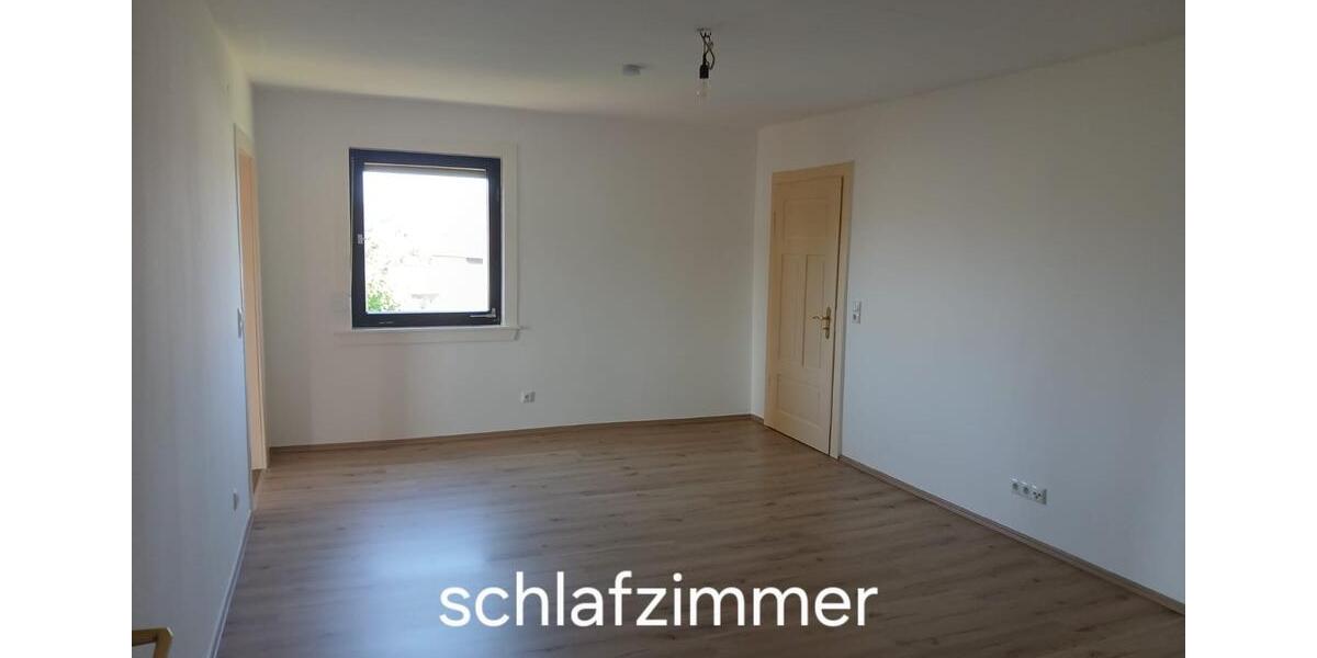 Etagenwohnung Aidhausen - 6 Zimmer, 160 m&sup2;, 896&euro; | Angebot:25379405