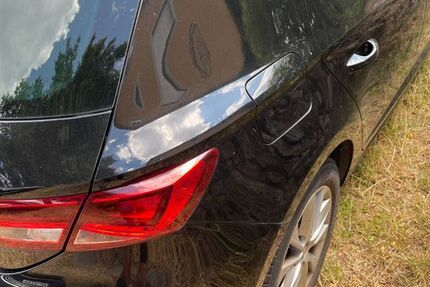 Seat Leon 182.000 km 5.555 &euro; Bad Bocklet 97708